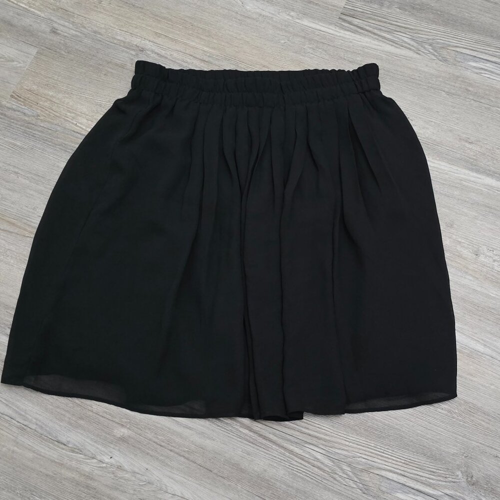 Ann Taylor Loft Black Mini Chiffon Skirt | Small
